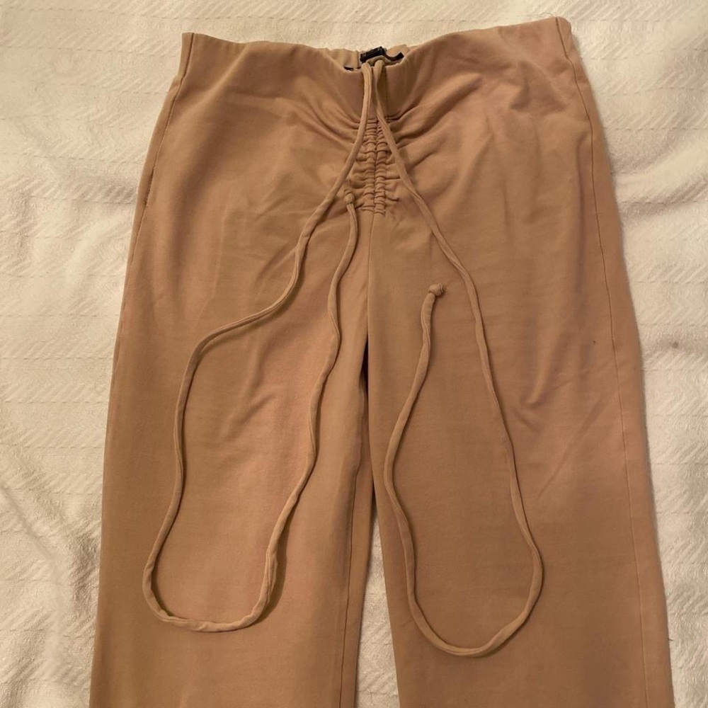 Beige stretchy pants